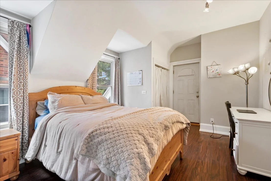 Photo of 1621 Florence Avenue