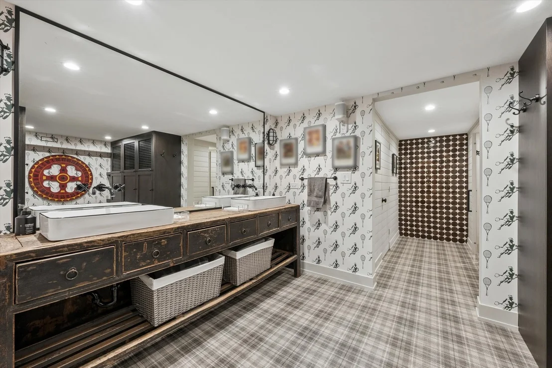 Photo of 1319 Forest Avenue