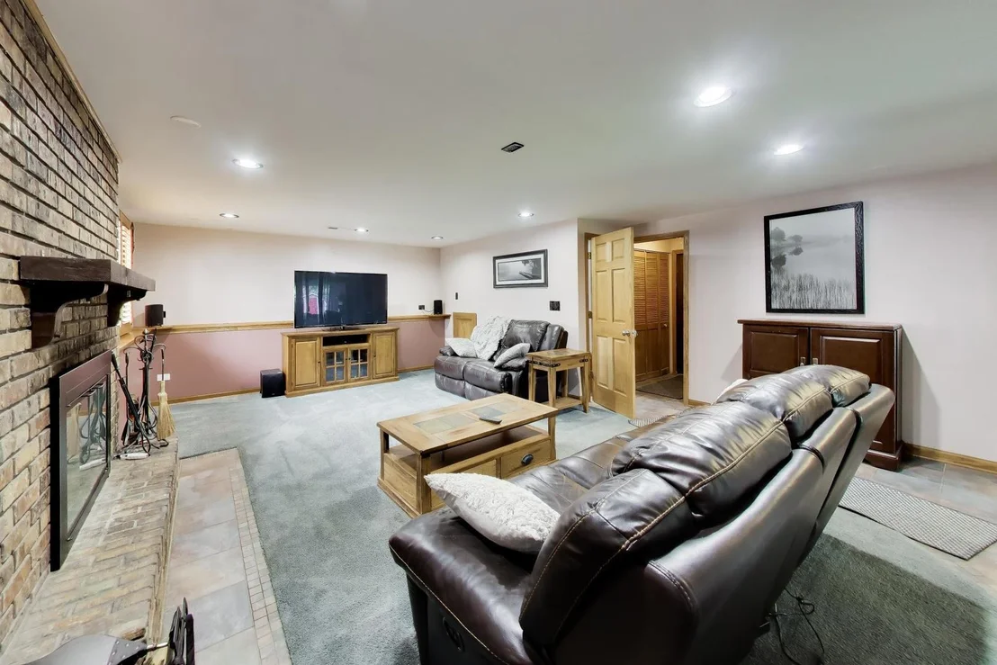 Photo of 650 Nassau Drive
