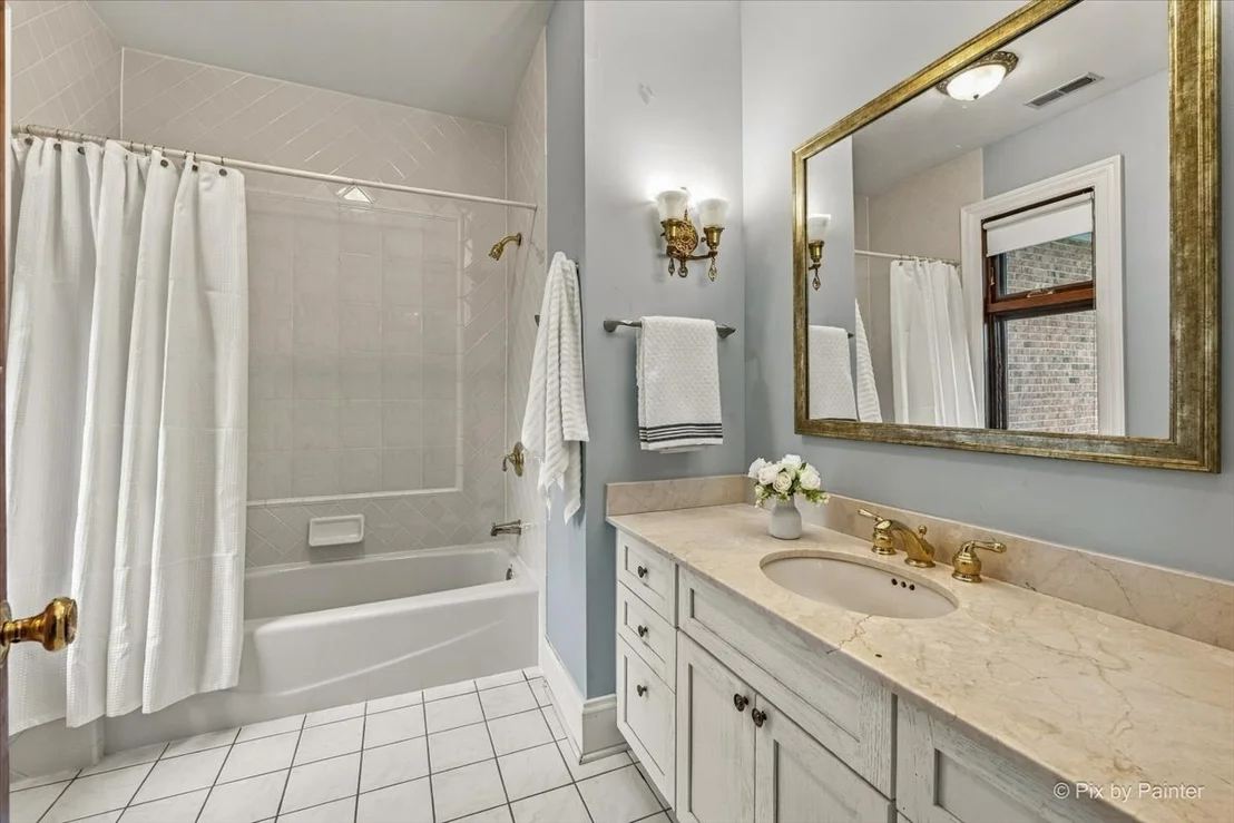 Photo of 5N719 Castle Drive