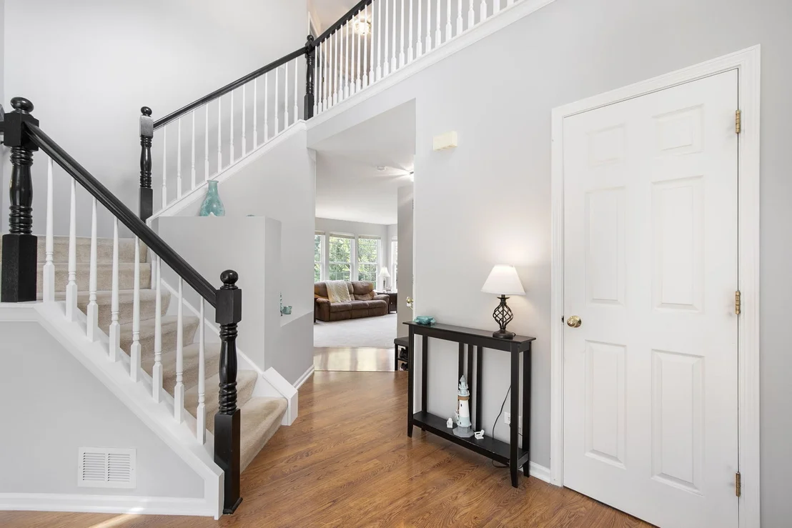 Photo of 6233 Formoor Lane