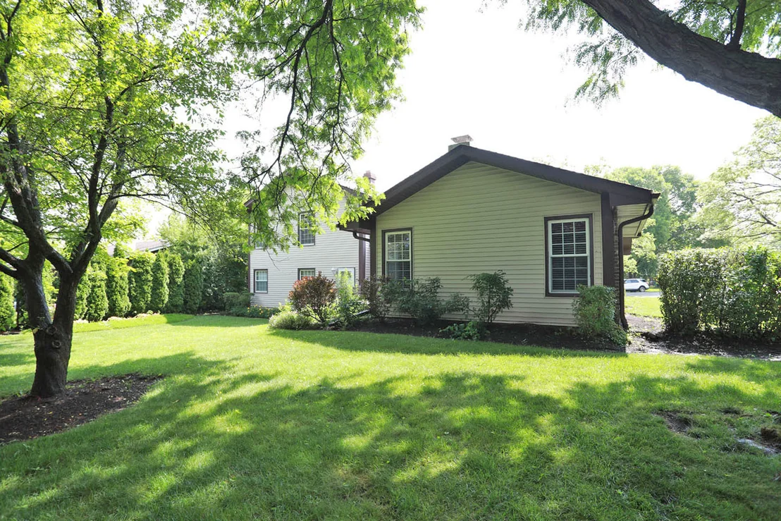 Photo of 1324 Chartwell Road