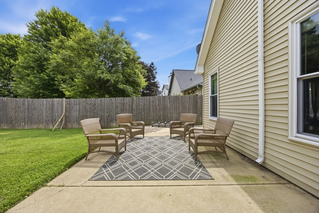 Photo of 2096 Edinburgh Lane