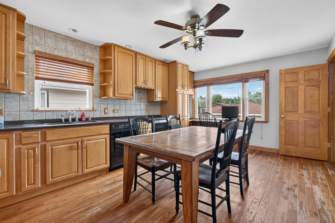 Photo of 14339 Kolin Avenue