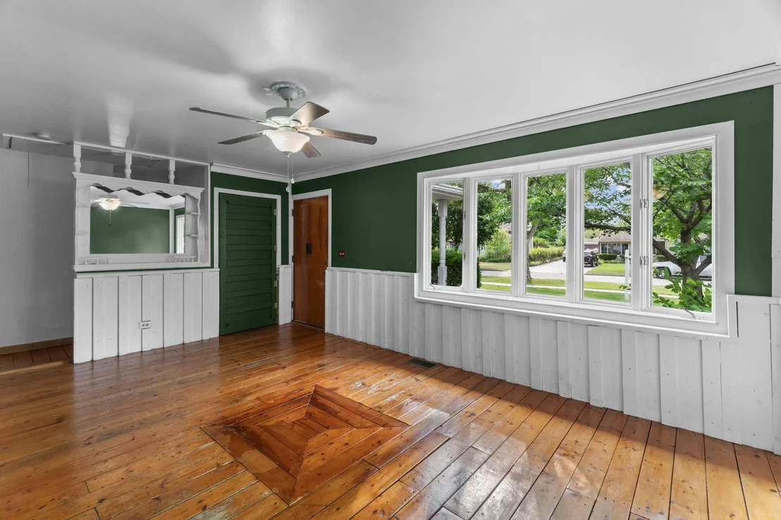 Photo of 2205 Bluebird Lane