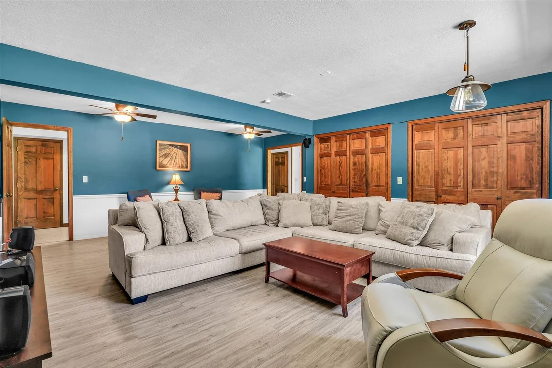 Photo of 715 Cortez Drive