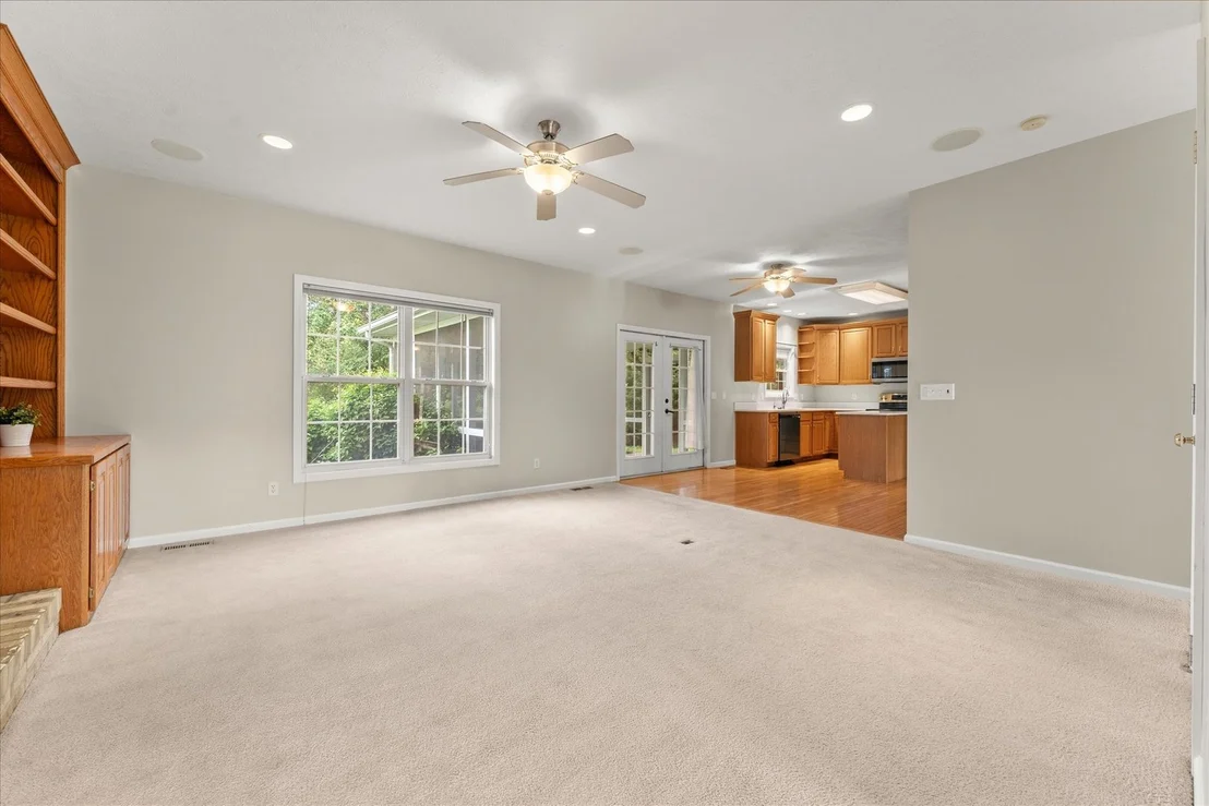 Photo of 1703 Deer Run Drive
