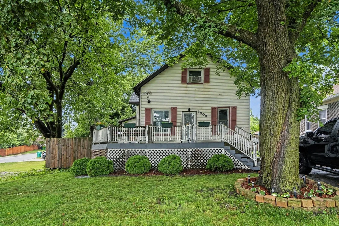 Photo of 1303 Cora Street