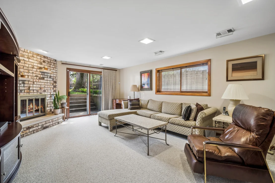 Photo of 621 Echo Lane