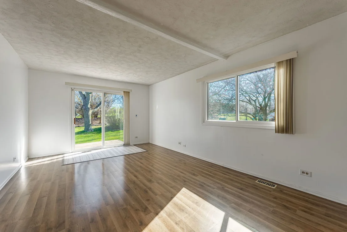 Photo of 137 Harding Drive