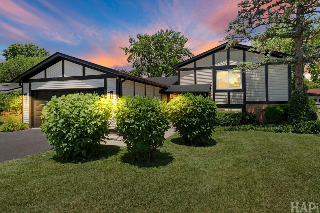 Photo of 166 E Cunningham Drive