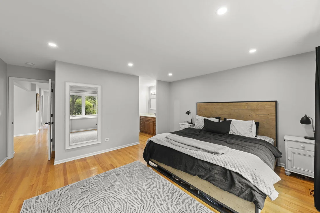 Photo of 528 W Evergreen Street