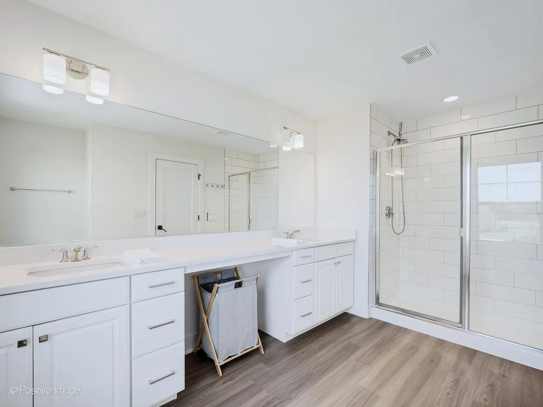 Photo of 3550 Doral Drive