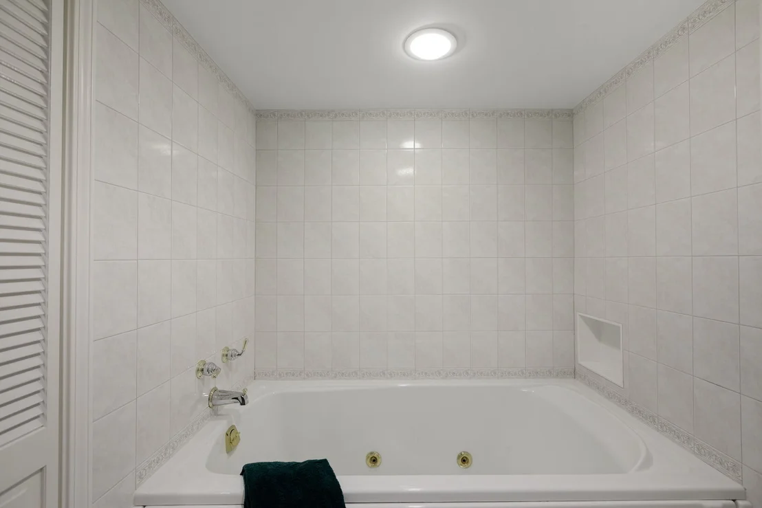Photo of 1115 Golfview Lane