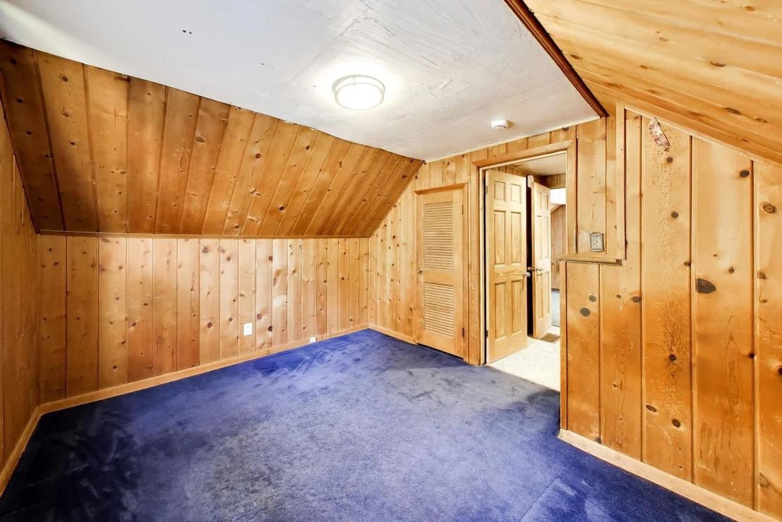 Photo of 17558 Community Street