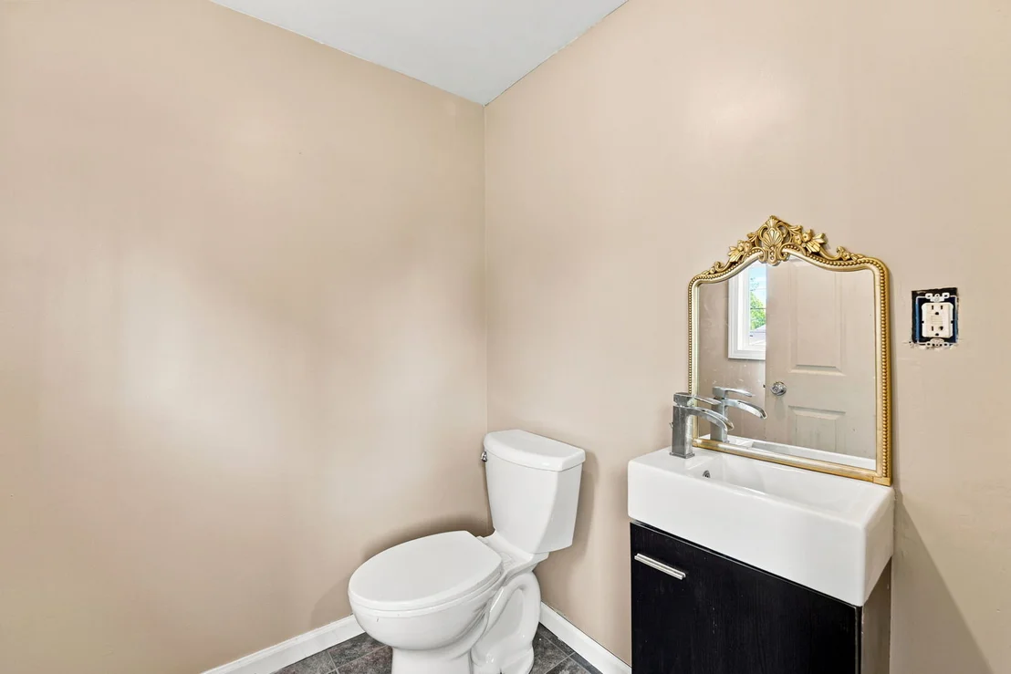 Photo of 111 W Delaware Street