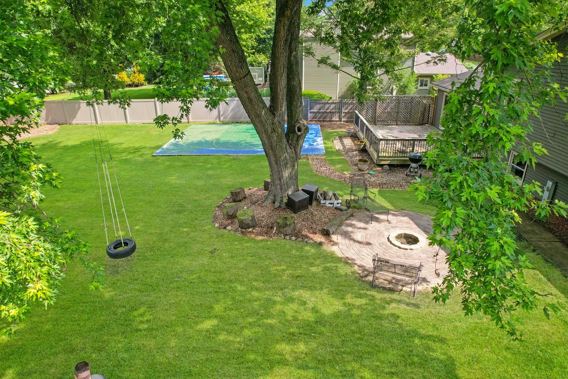 Photo of 11S556 Book Road