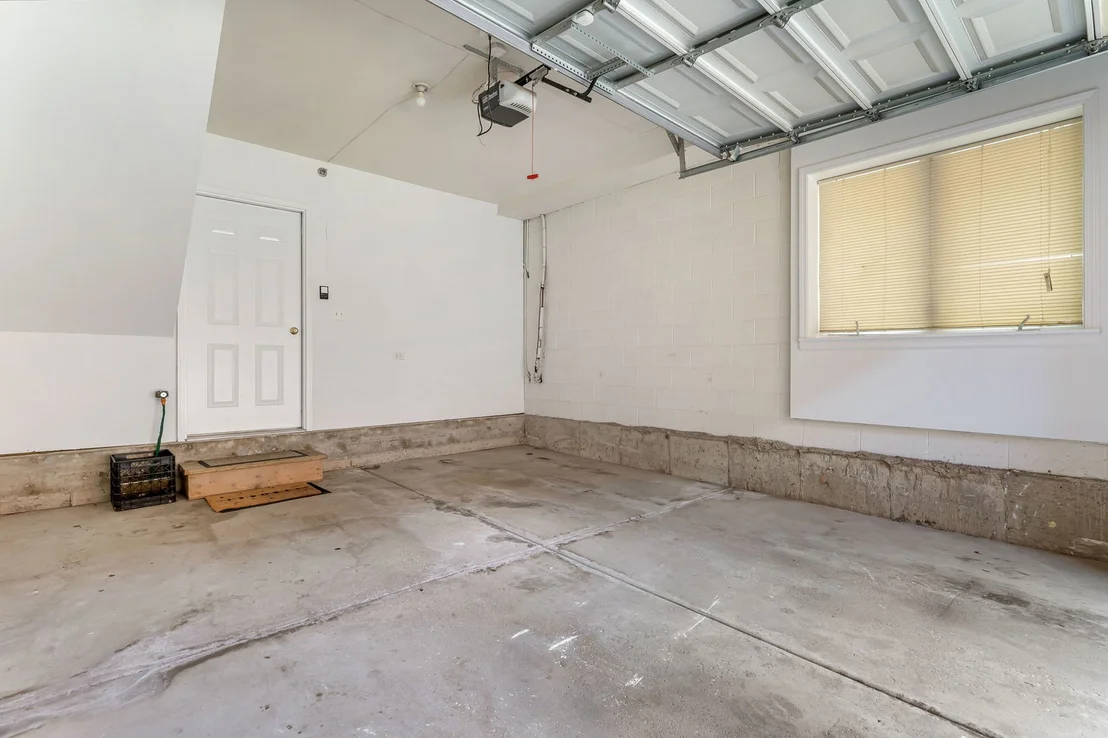 Photo of 2403 W 32nd Place