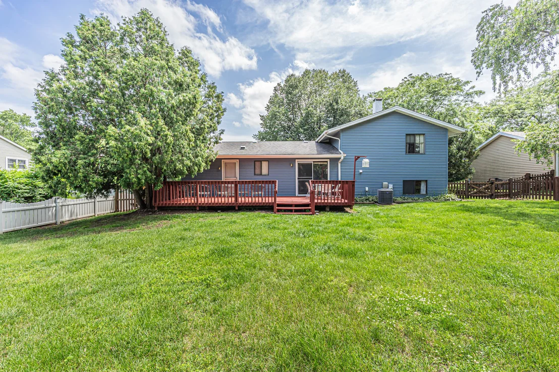 Photo of 2504 W Fairview Lane