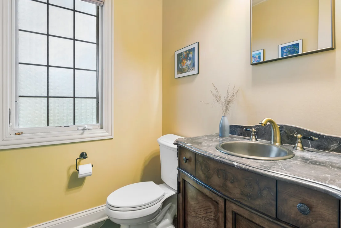 Photo of 901 Kenton Road