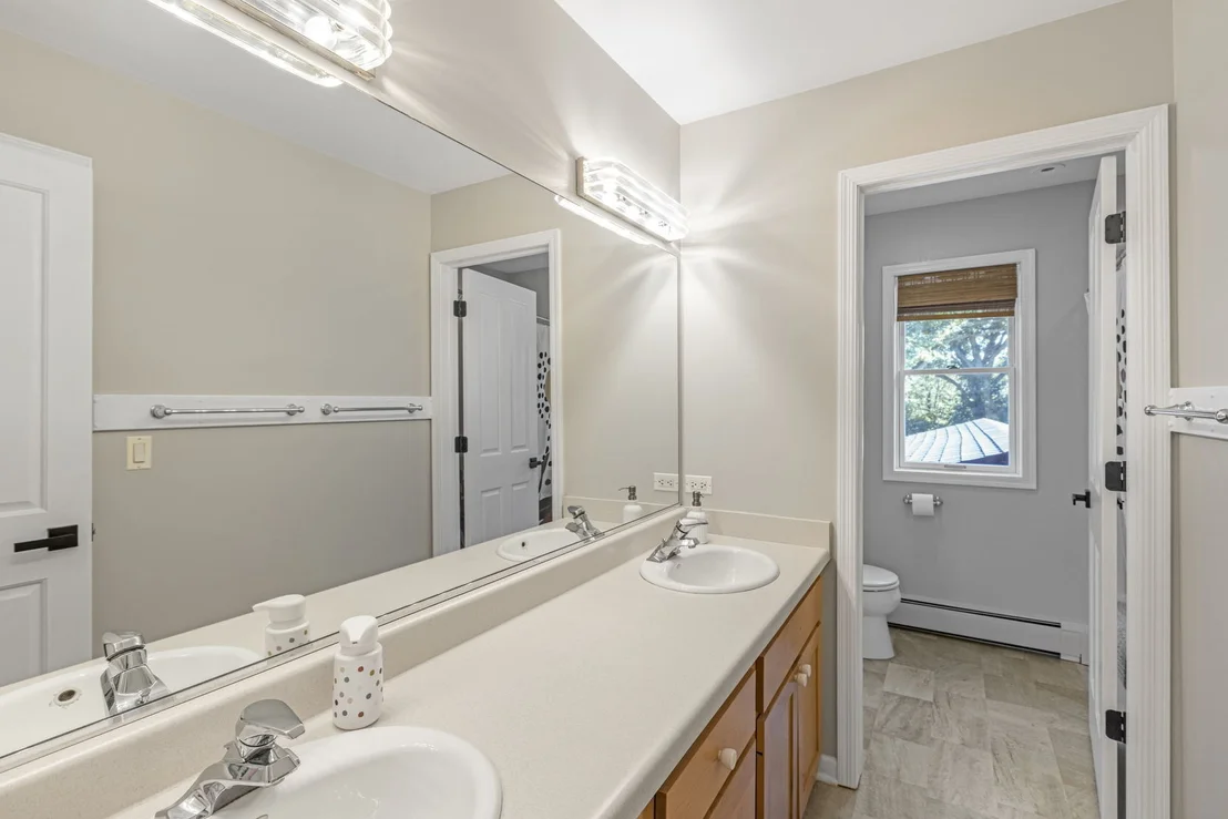 Photo of 720 Saddle Ridge