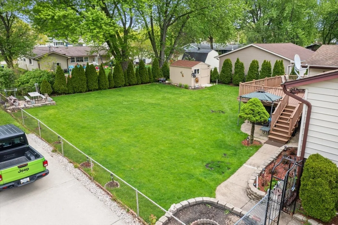 Photo of 937 Cornell Lane