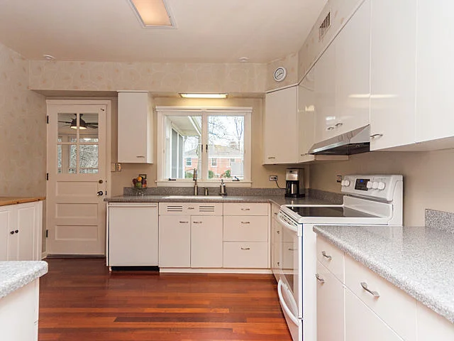 Photo of 446 HIGHCREST Drive