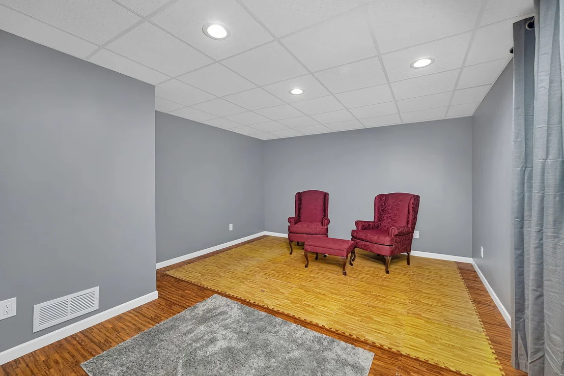 Photo of 307 W Main Street