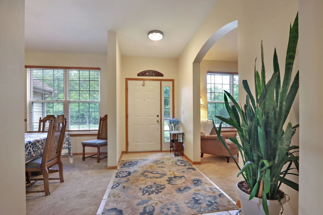 Photo of 992 Curran Place