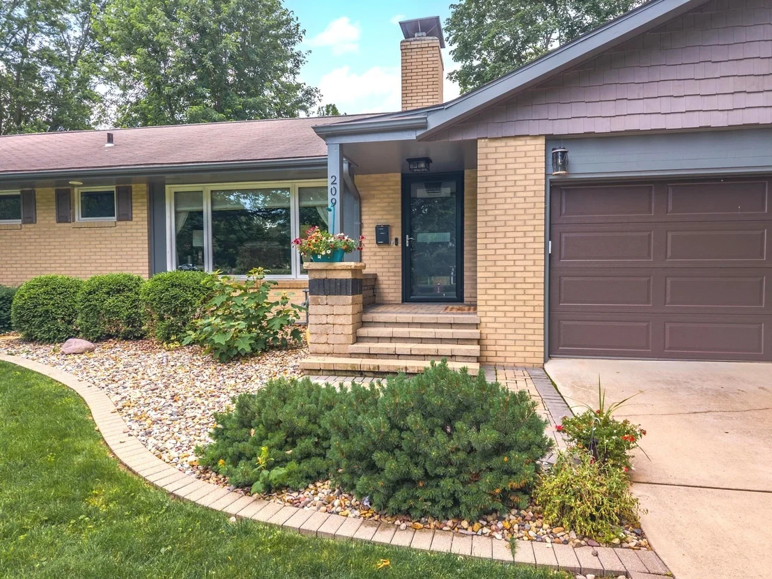 Photo of 209 Orleans Drive
