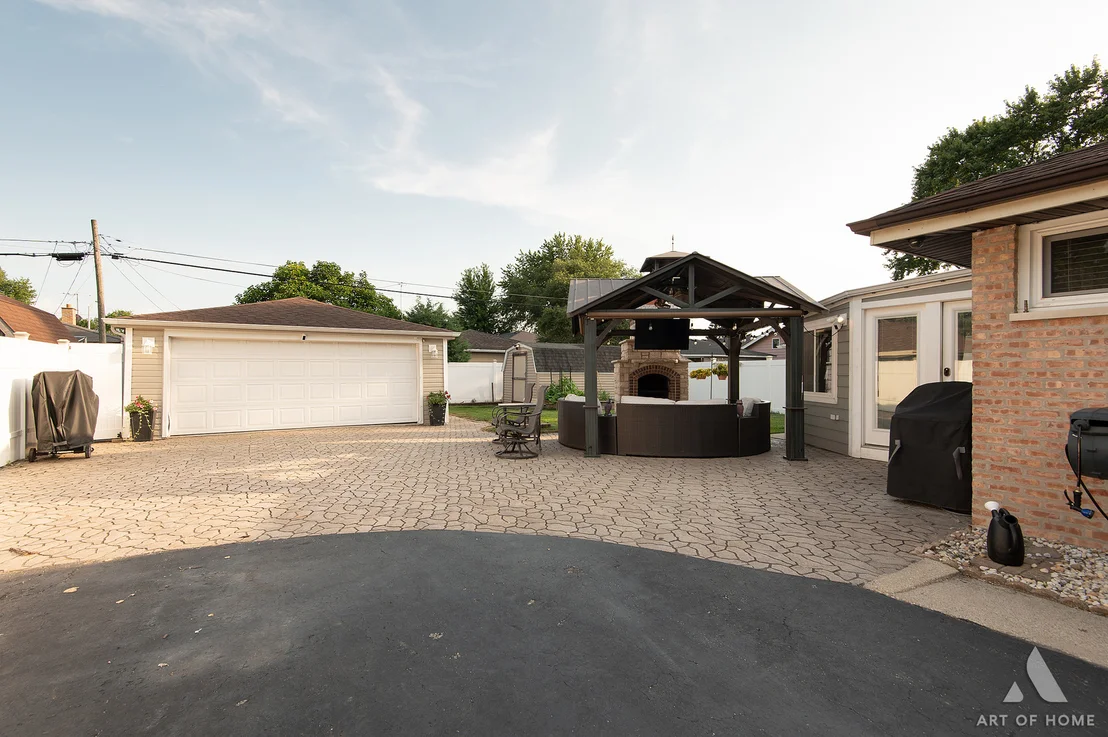 Photo of 5721 W 83rd Place