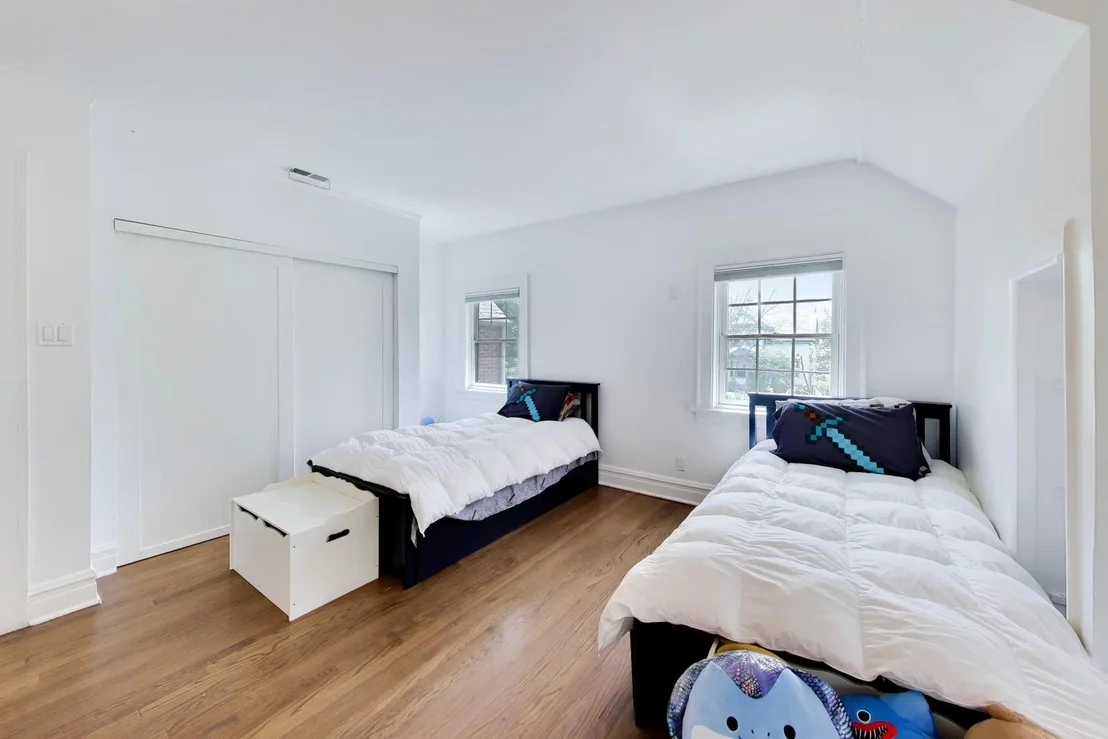 Photo of 1636 Forest Avenue