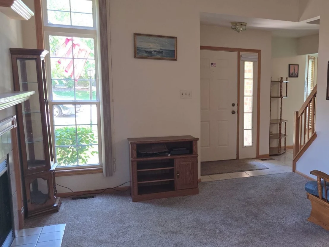 Photo of 19860 LAKEVIEW Way