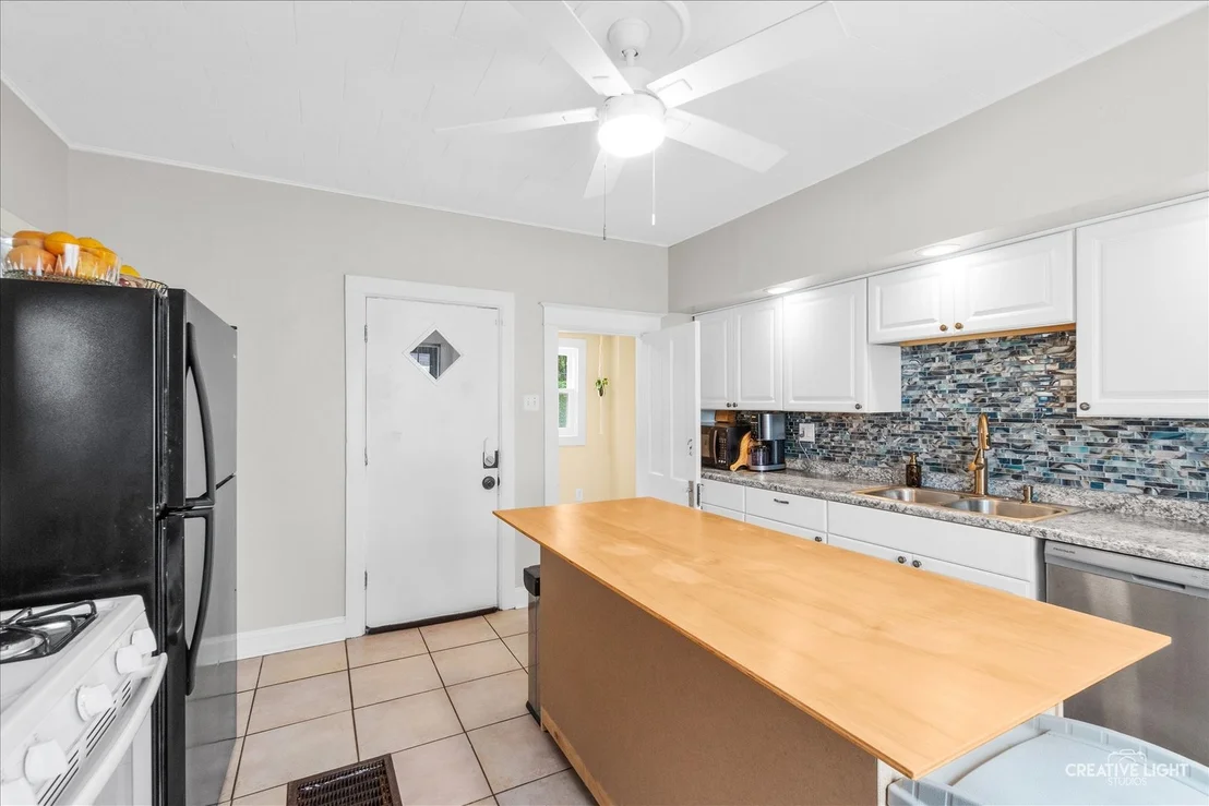 Photo of 921 Clement Street