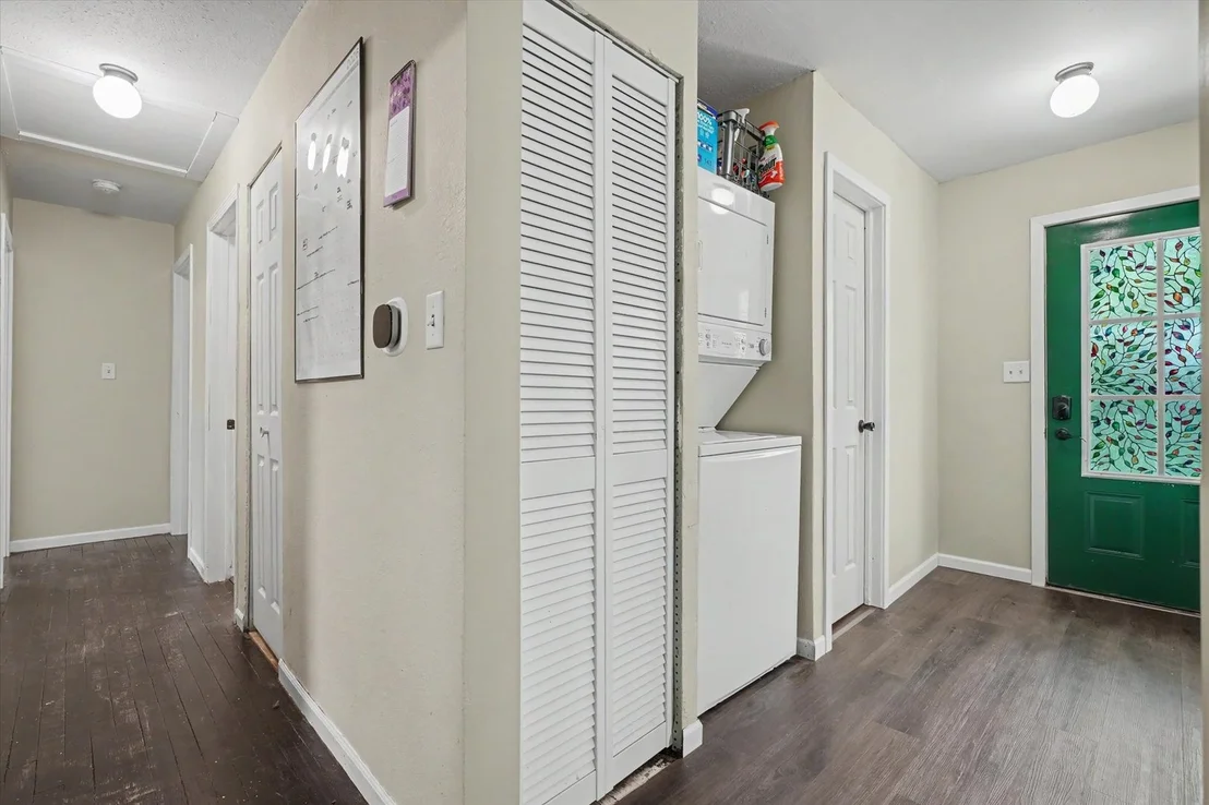 Photo of 7 Shuman Circle