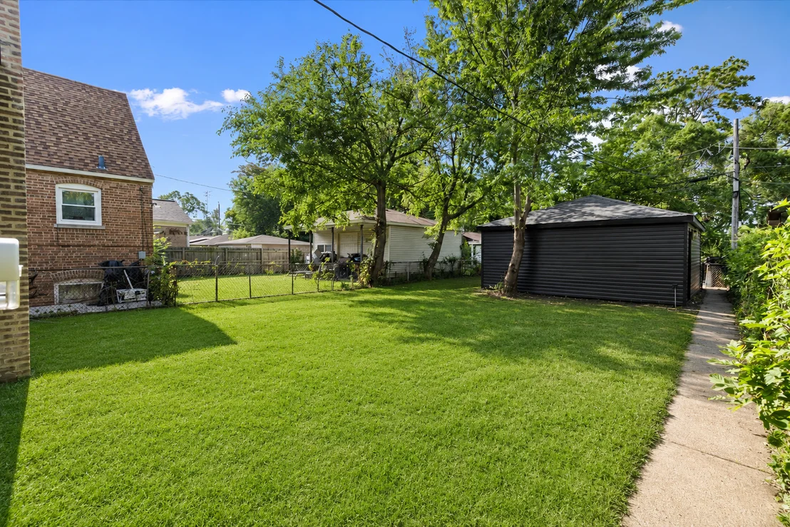 Photo of 438 W 126th Place