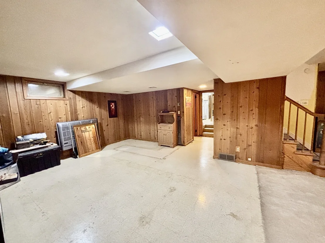 Photo of 1240 S Appleton Road