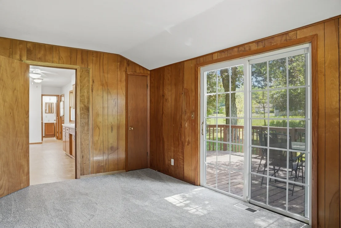 Photo of 281 W Cartwright