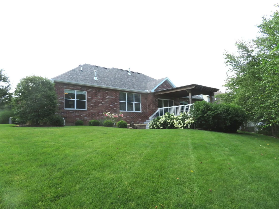 Photo of 1428 Lakeside Lane