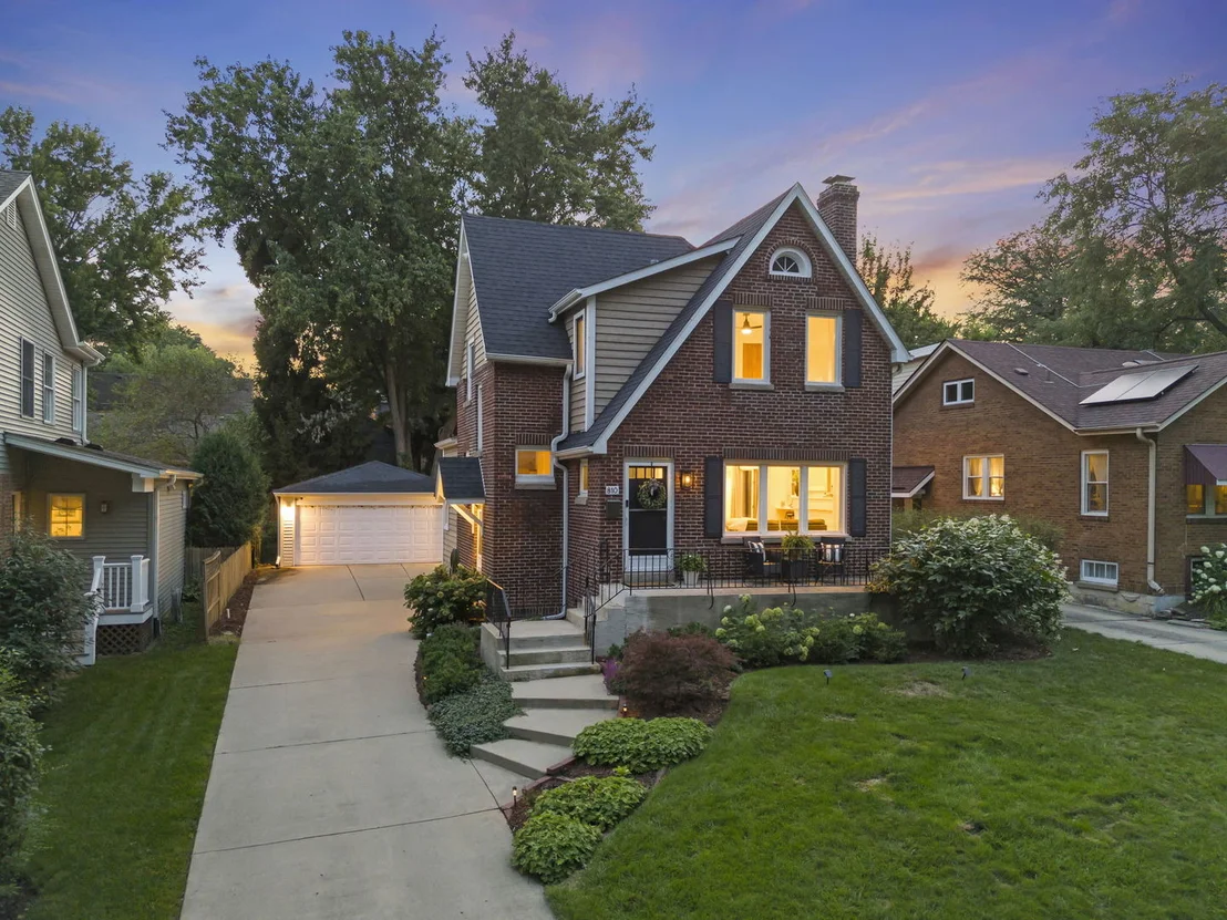 Photo of 810 N Summit Street