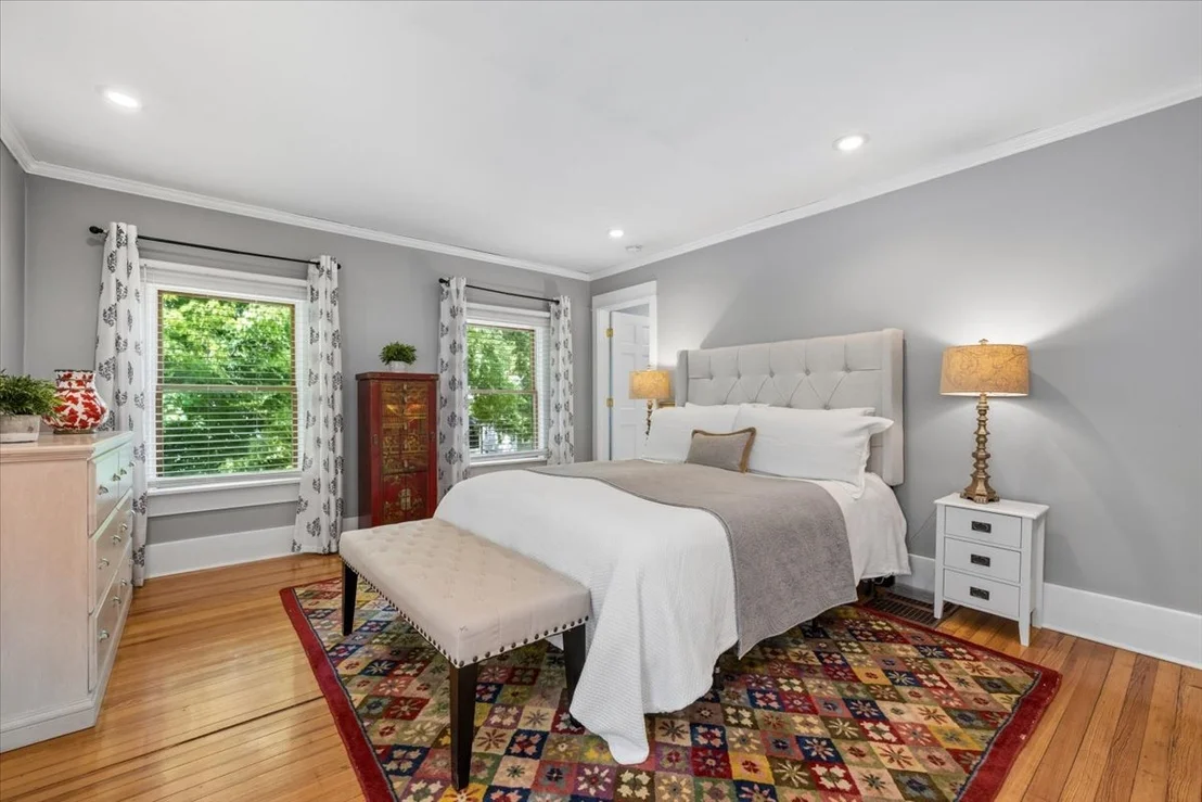 Photo of 1412 Leonard Place