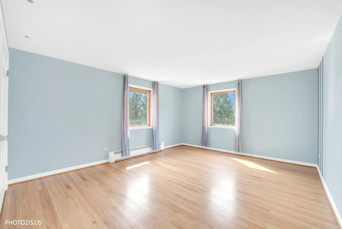 Photo of 3235 Robincrest Drive