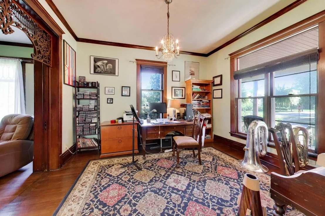 Photo of 582 PARK Street