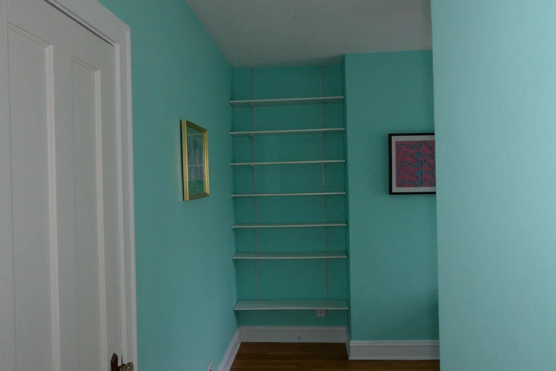 Photo of 940 W Grant Drive