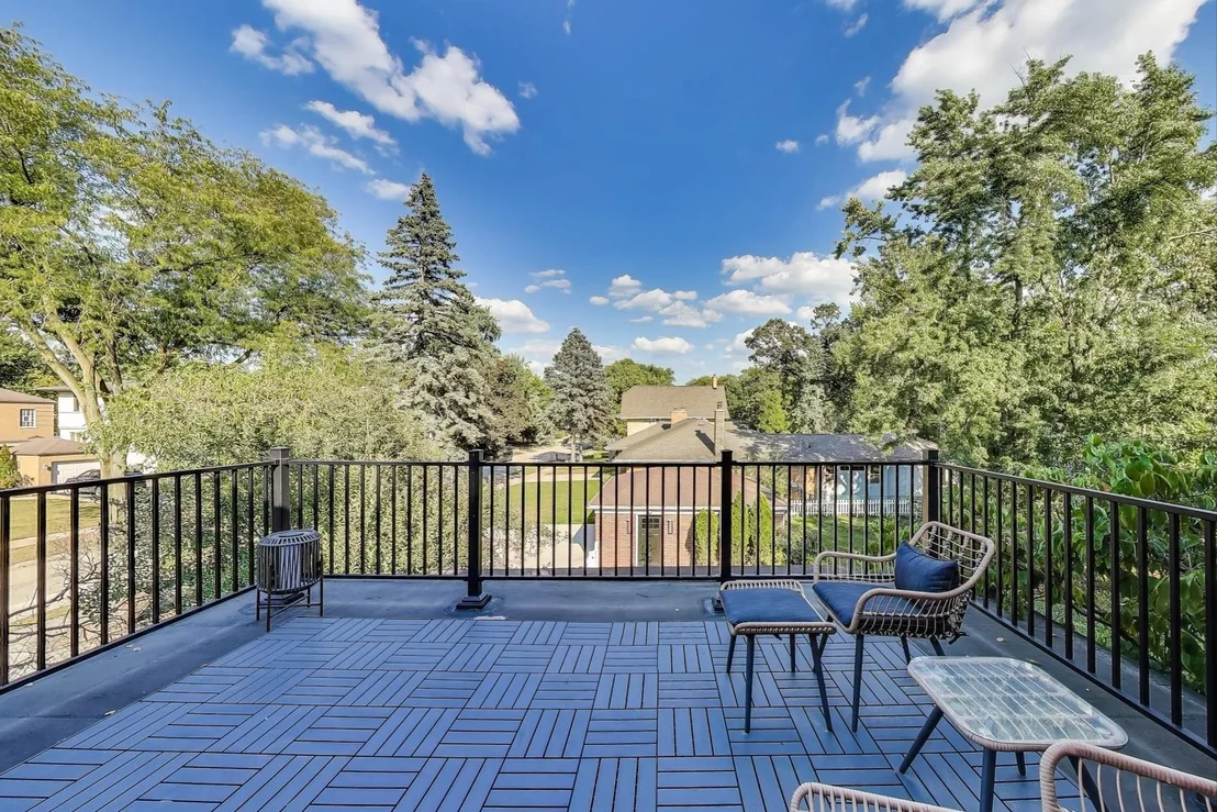 Photo of 176 Riverside Road