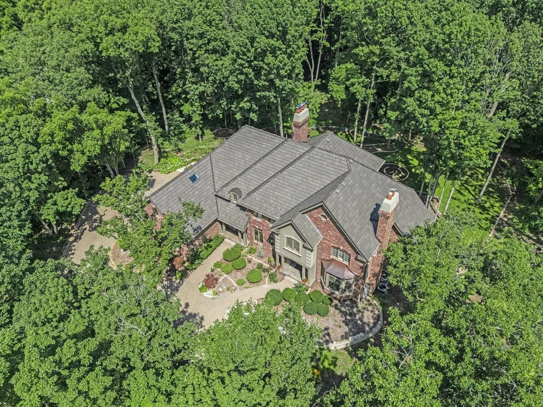Photo of 818 Fox Glen Drive