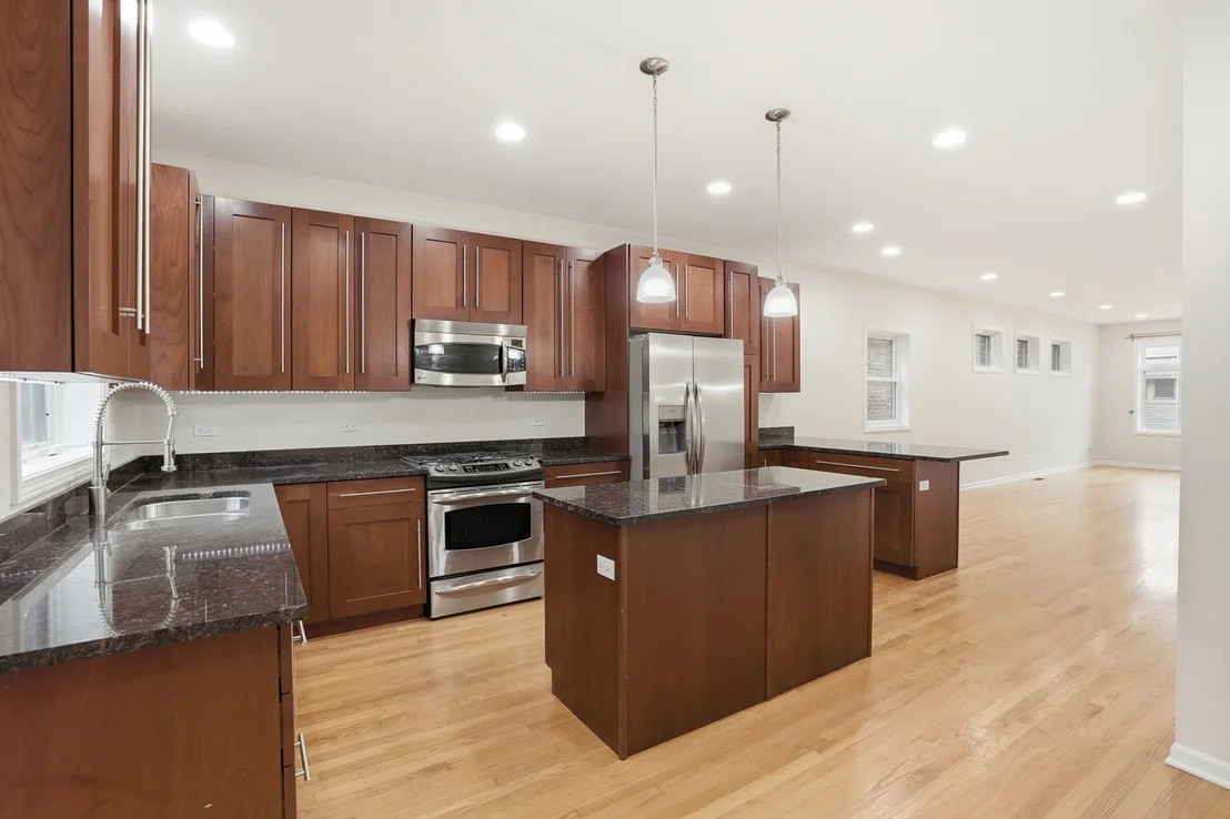 Photo of 345 W 29th Place