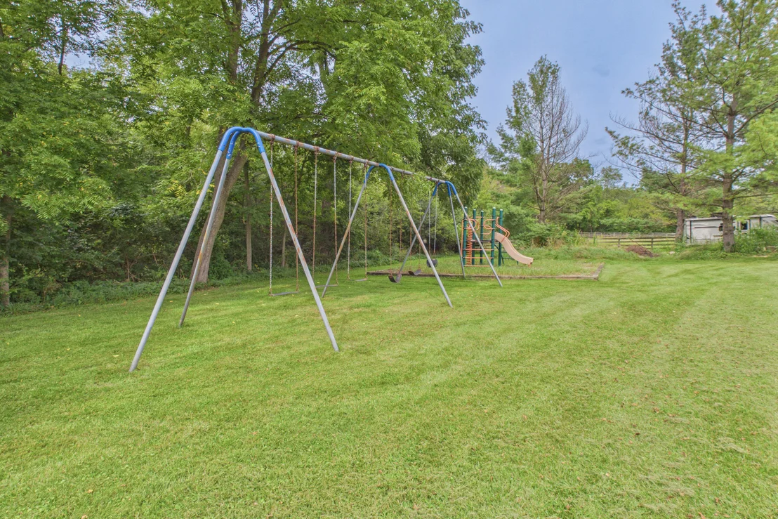 Photo of 122 Deepwood Road