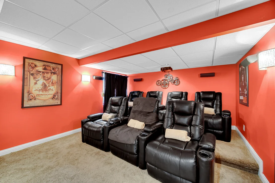 Photo of 385 Post Oak Circle
