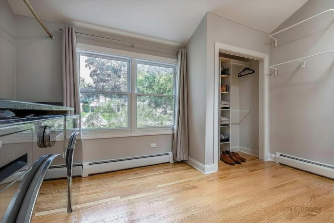 Photo of 310 S Summit Street
